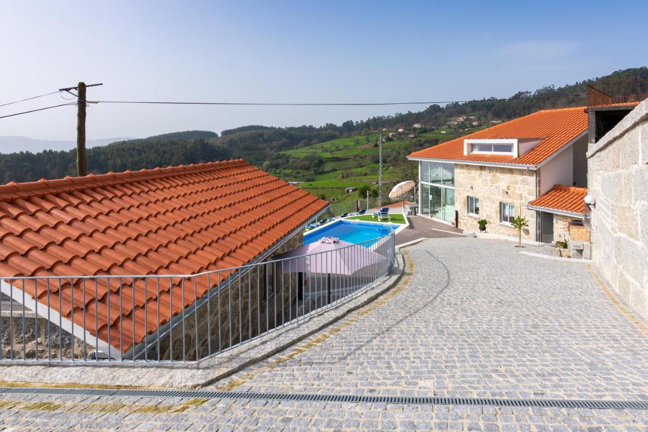 Aldeamento Casas Do Alto Do Vez Apartment Balouta Bagian luar foto